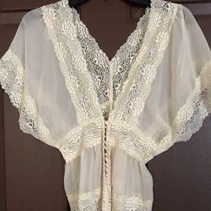 Forever 21 cute blouse